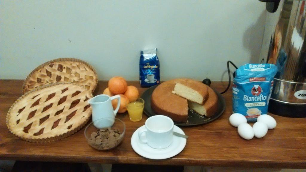 Loica Hostel Puerto Madryn Ngoại thất bức ảnh