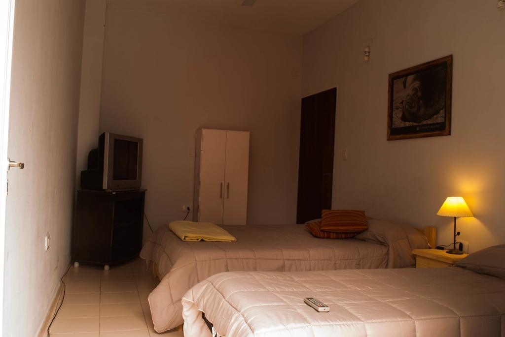 Loica Hostel Puerto Madryn Ngoại thất bức ảnh