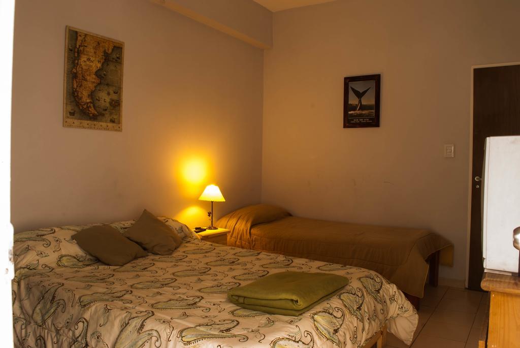 Loica Hostel Puerto Madryn Ngoại thất bức ảnh