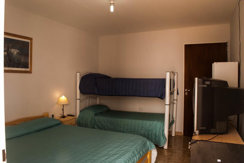 Loica Hostel Puerto Madryn Ngoại thất bức ảnh